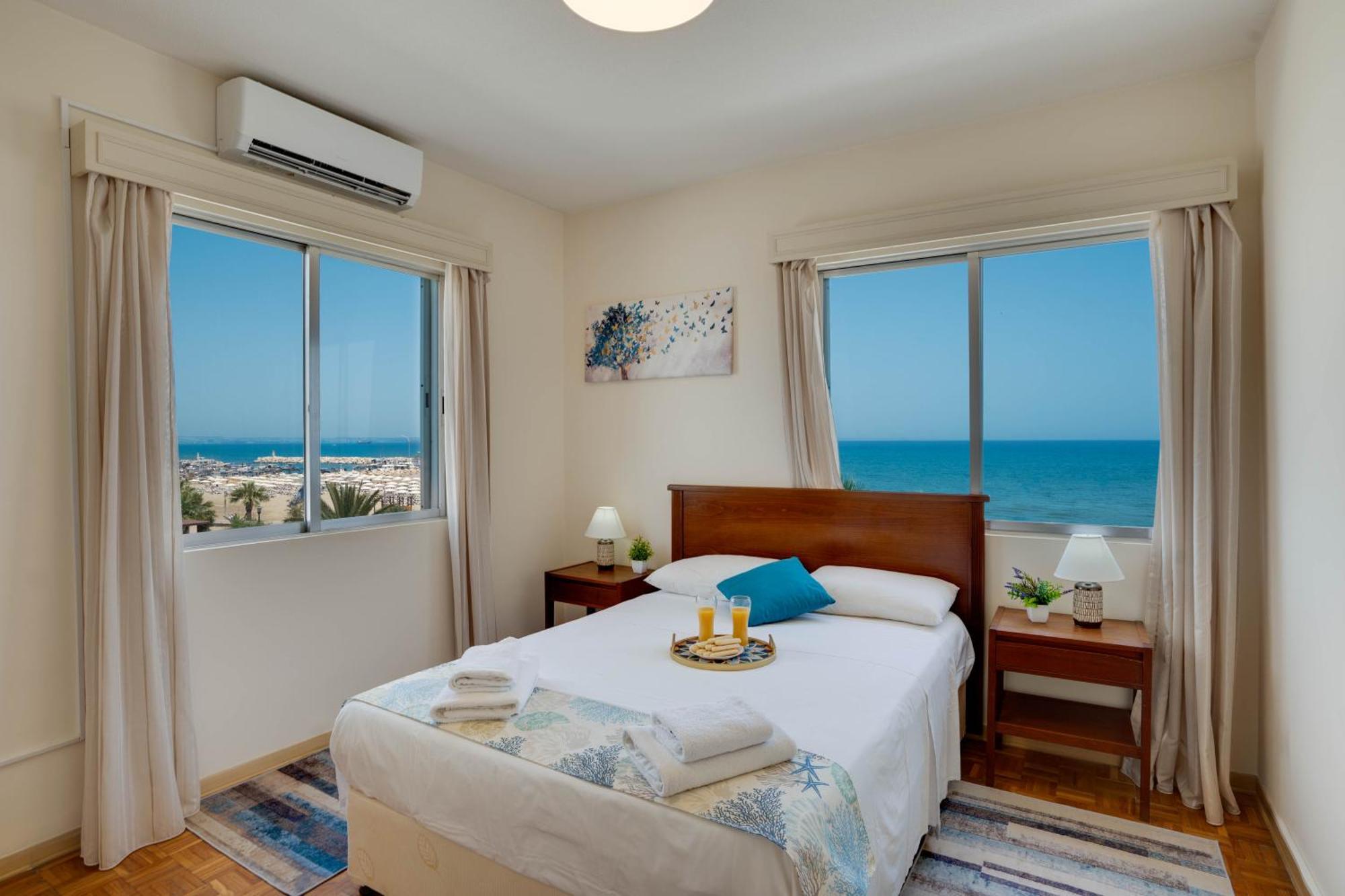 Makenzy Sandy Beachfront Paradise Lárnaca Exterior foto